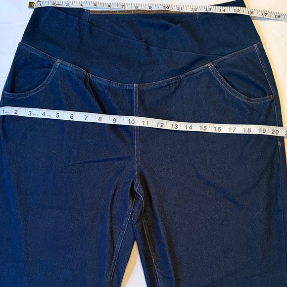 HALARA Navy Blue Flare Pants NWT - Picture 3 of 9